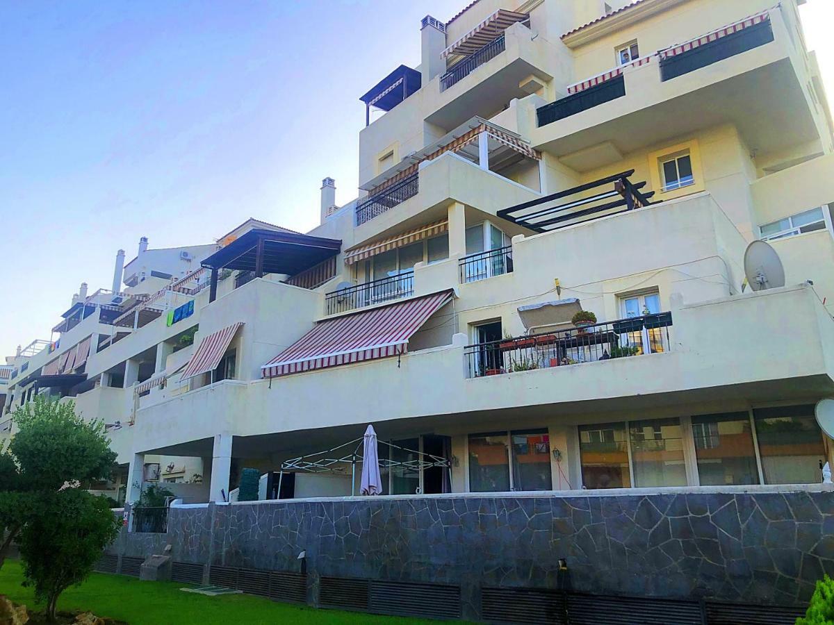 Seaview Apartment With Great Amenities & Facilities Benalmadena Ngoại thất bức ảnh